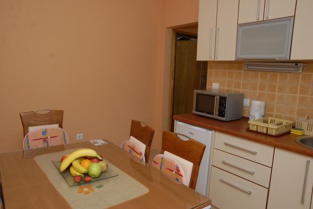 Apartments Dosljak 蒂瓦特 外观 照片