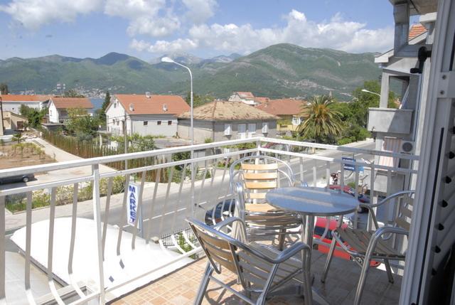 Apartments Dosljak 蒂瓦特 外观 照片