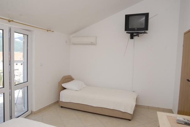 Apartments Dosljak 蒂瓦特 外观 照片